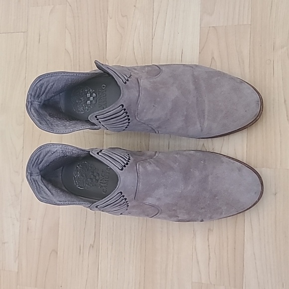 Vince Camuto Grey Suede Pevista Ankle Booties Size 7.5 - Picture 4 of 9